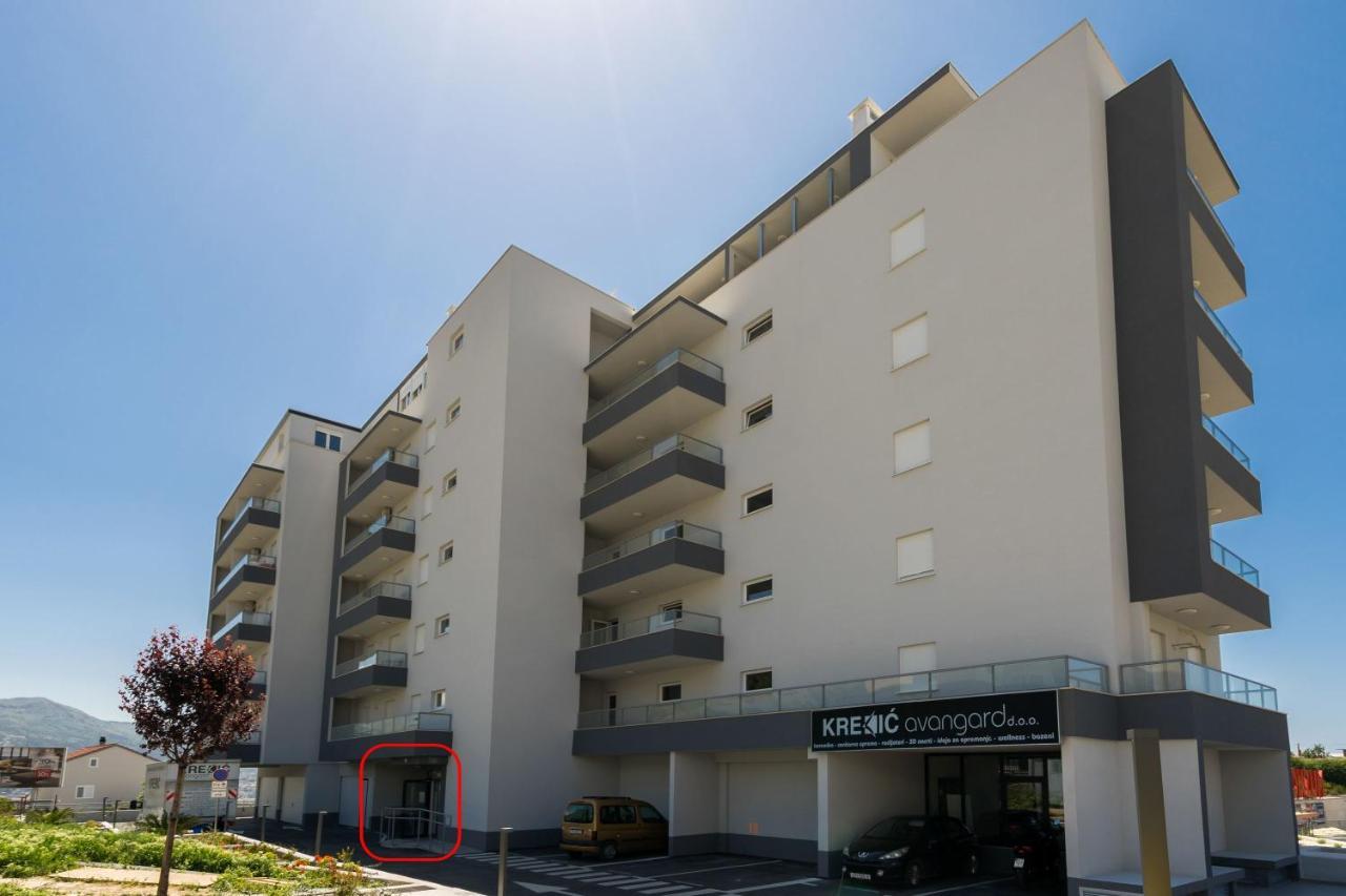 A2 - Modern Apt With The Terrace & Sea View Apartment Split Exterior photo